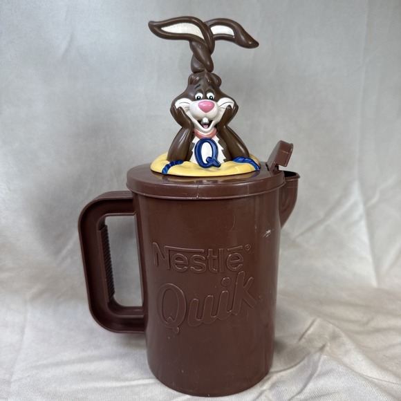 Other - VTG Nestle Quick Nesquik Brown Chocolate Milk Bunny Mixer Plastic Pitcher 24oz